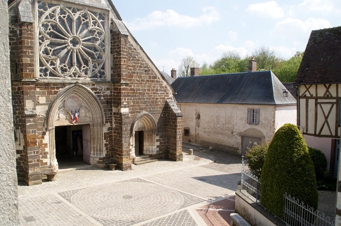 La Maison Jeanne d'Arc Chambres d'hôtes à Saint Fargeau (7)